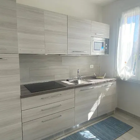 بيت للعطل Casa Con Giardino *